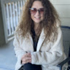 Meet your Posher, Lynn